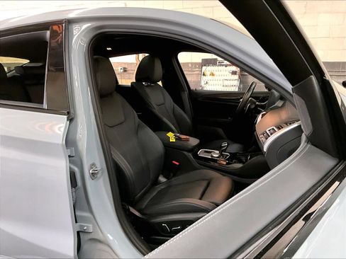 Certified 2024 BMW X4 M40i image 9