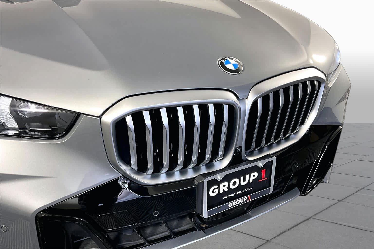 Used 2024 BMW X5 xDrive40i w/ M Sport Package AWD/4WD image 28