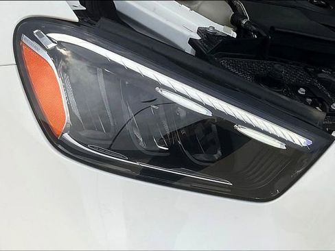 Used 2024 Mercedes-Benz GLE 450e 4MATIC image 29