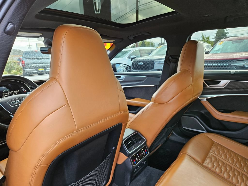 Used 2021 Audi RS 6 AWD/4WD image 17