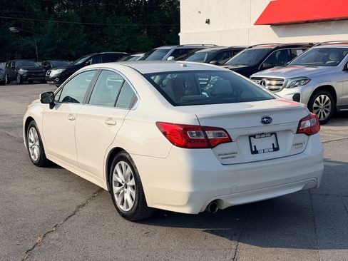 Used 2015 Subaru Legacy 2.5i Premium w/ Moonroof Package AWD/4WD image 4
