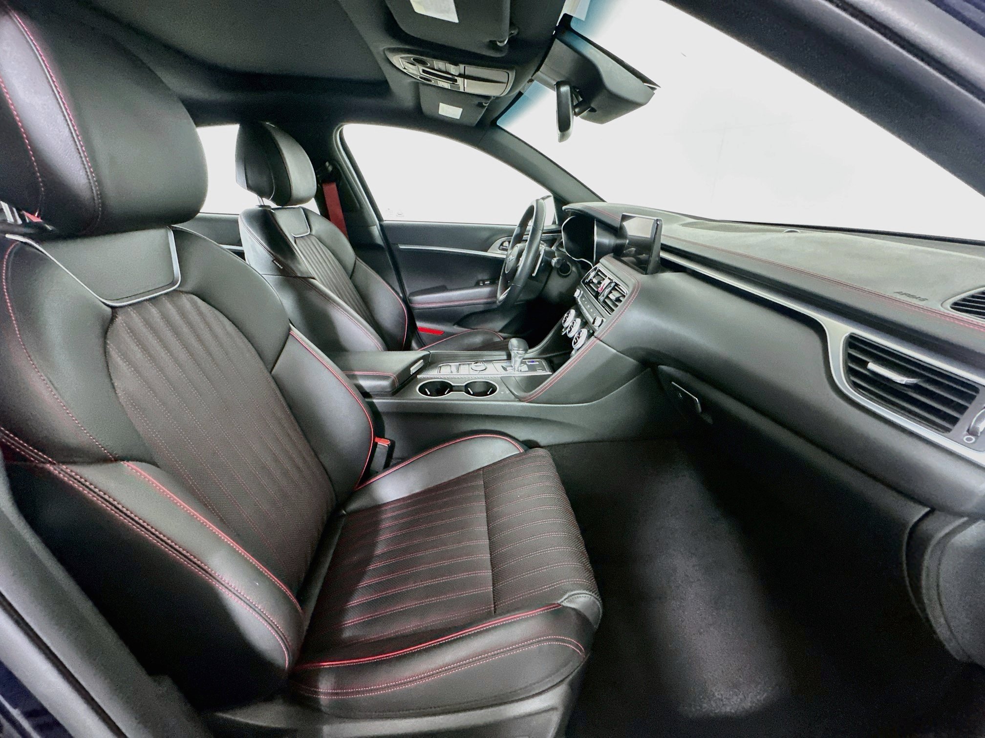 Used 2023 Genesis G70 2.0T w/ Sport Prestige Package AWD/4WD image 31