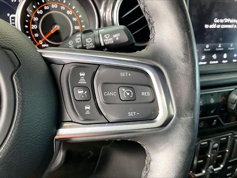 Used 2022 Jeep Wrangler Unlimited Sahara AWD/4WD image 23