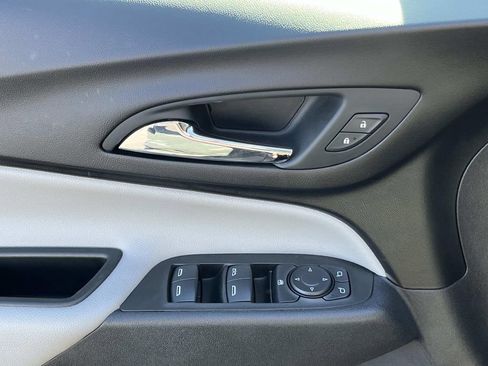 Certified 2024 Chevrolet Equinox LS w/ LS Convenience Package image 17