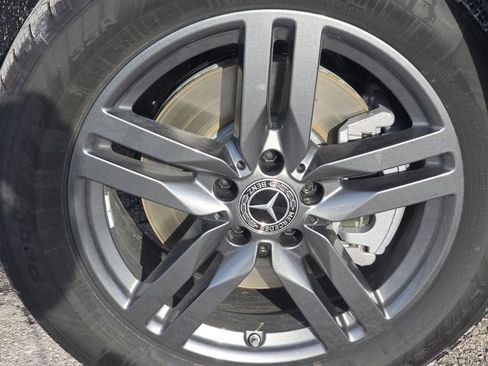 New 2026 Mercedes-Benz GLB 250 4MATIC image 10