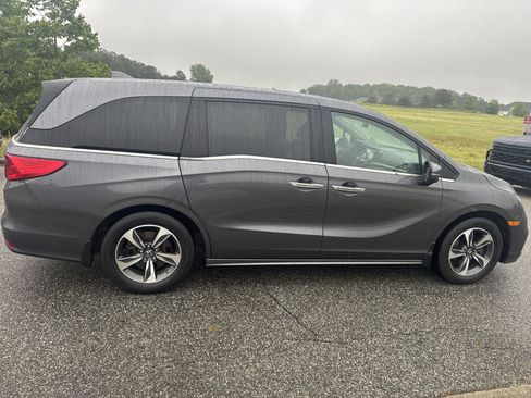 Used 2020 Honda Odyssey Touring image 11
