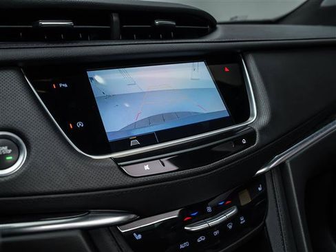 Used 2023 Cadillac XT5 Premium Luxury FWD image 28