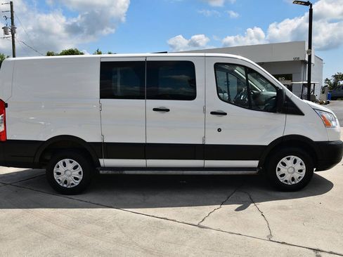 Used 2019 Ford Transit 250 130 Low Roof w/ Exterior Upgrade Package RWD image 8