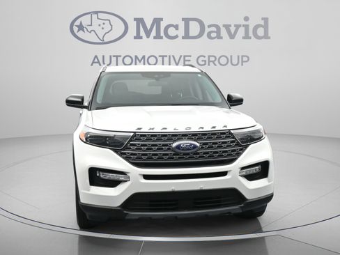 Used 2023 Ford Explorer XLT w/ Equipment Group 202A AWD/4WD image 2