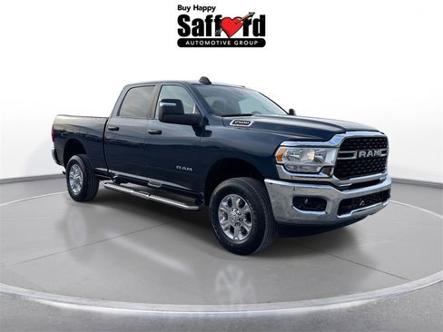 Used 2024 RAM 2500 Big Horn w/ Safety Group image 9