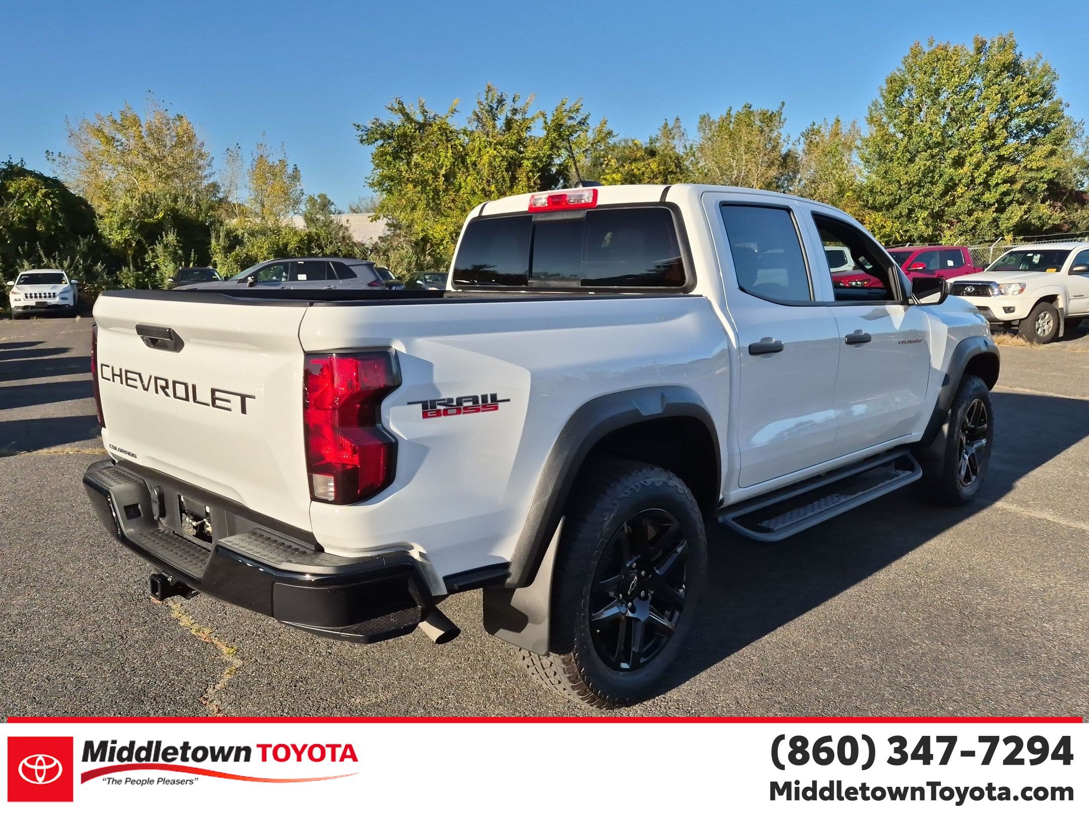 Used 2024 Chevrolet Colorado Trail Boss w/ Advanced Trailering Package AWD/4WD image 3