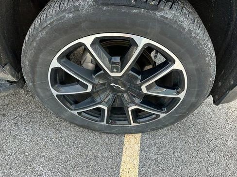 Used 2025 Chevrolet Tahoe RST image 8