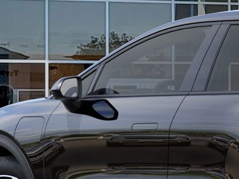 New 2026 Chevrolet Equinox EV LT image 12