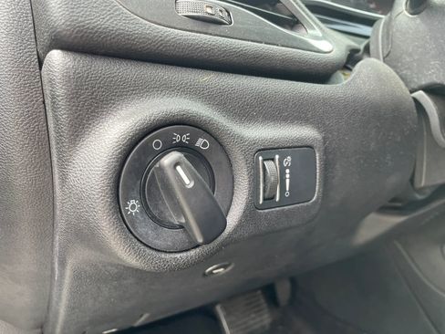 Used 2013 Dodge Dart SE w/ Value Group image 28