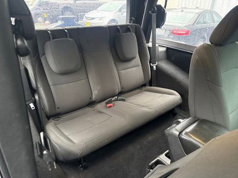 Used 2019 Jeep Wrangler Sport image 10