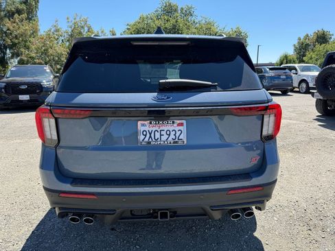 Used 2025 Ford Explorer ST w/ Sun And Sound Package AWD/4WD image 4