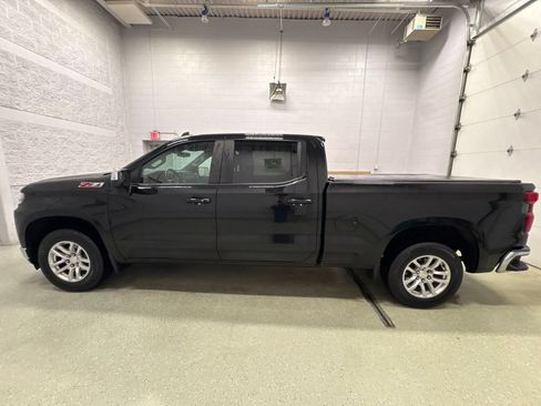 Used 2021 Chevrolet Silverado 1500 LT AWD/4WD image 8