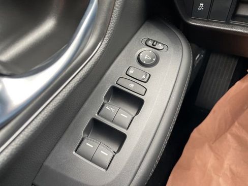 New 2026 Honda HR-V LX image 23