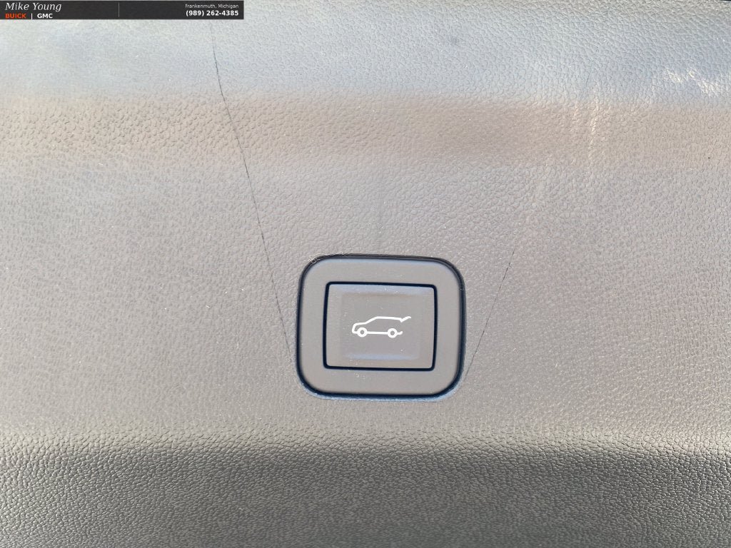 New 2026 GMC Yukon AT4 Ultimate w/ LPO, Floor Liner Package AWD/4WD image 6