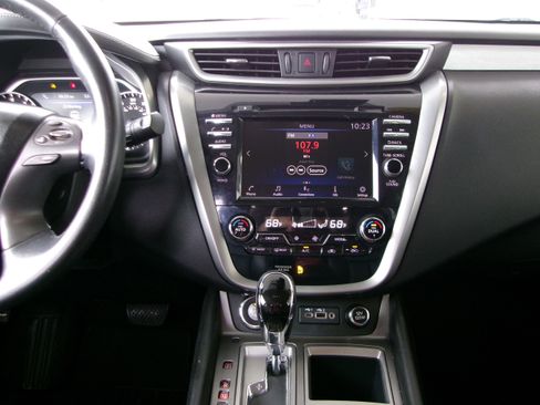 Used 2023 Nissan Murano SV AWD/4WD image 15