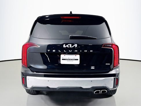 Used 2024 Kia Telluride S w/ S Sunroof Package image 3