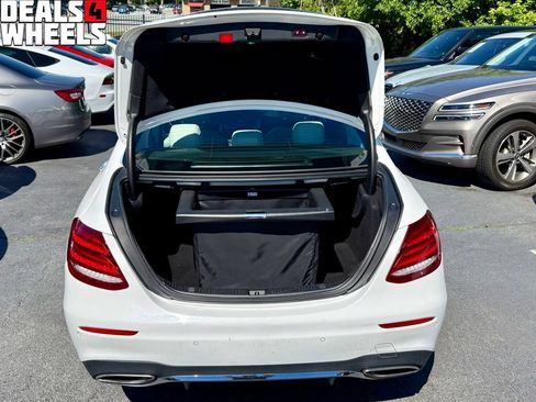 Used 2017 Mercedes-Benz E 300 4MATIC image 12