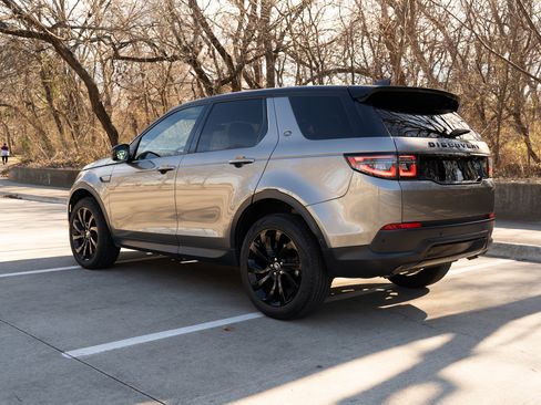 Used 2021 Land Rover Discovery Sport SE image 7