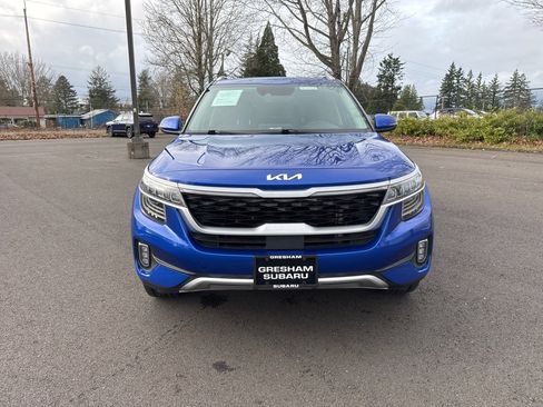 Used 2022 Kia Seltos SX w/ Sunroof Package image 2