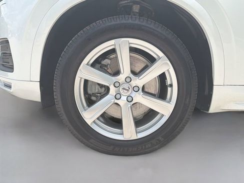 Used 2021 Volvo XC90 T5 Momentum w/ Climate Package FWD image 43