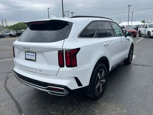 Used 2022 Kia Sorento S FWD image 7