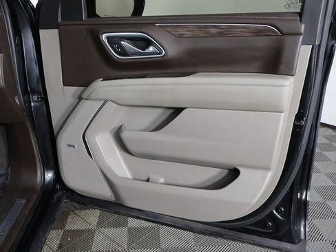 Used 2021 Chevrolet Suburban Z71 w/ Z71 Off-Road Package image 27