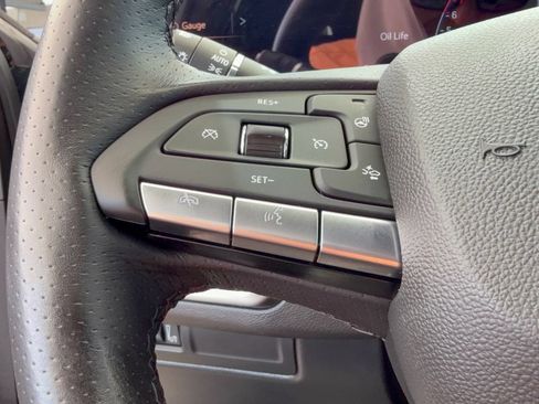 Used 2024 Cadillac XT4 Sport w/ Cold Weather Package FWD image 17