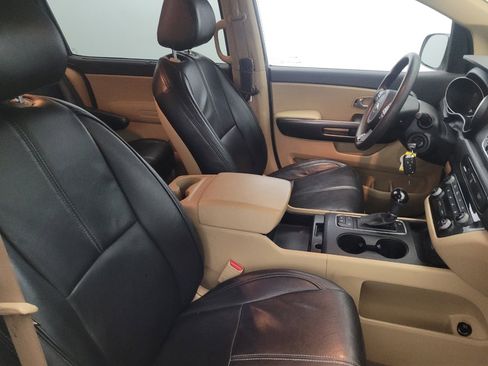 Used 2015 Kia Sedona LX w/ LX Convenience Package image 21