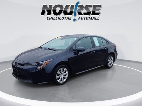 Used 2022 Toyota Corolla LE image 4