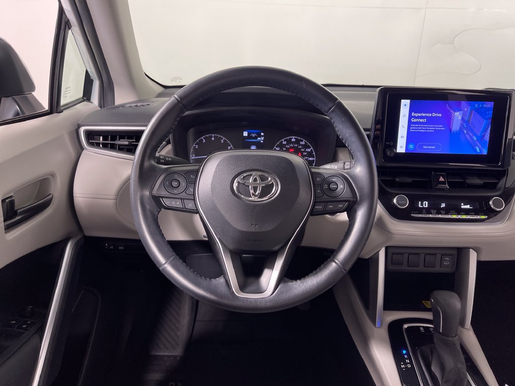 Used 2023 Toyota Corolla Cross LE w/ Black Badges Package (TMS) FWD image 15