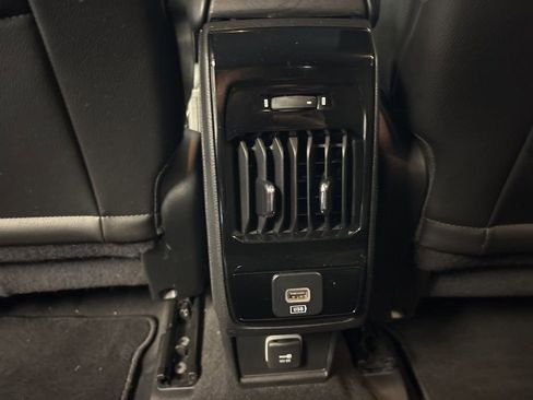 Used 2022 Jeep Compass Limited image 19