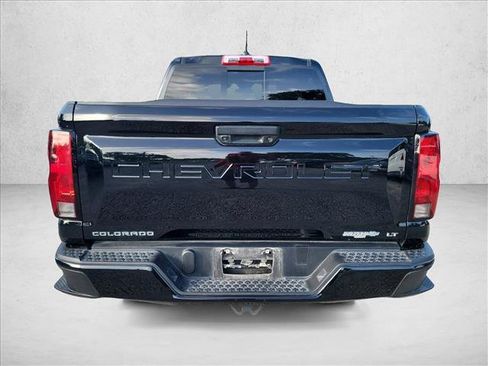 Used 2024 Chevrolet Colorado LT w/ LT Convenience Package RWD image 6
