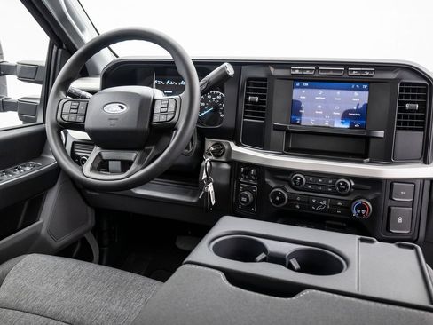 Used 2024 Ford F250 XL w/ STX Appearance Package AWD/4WD image 16