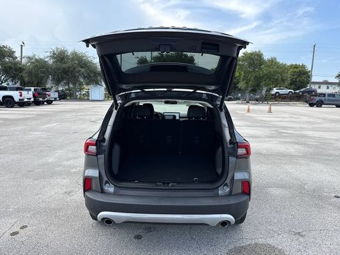Used 2023 Ford Escape Platinum AWD/4WD image 28