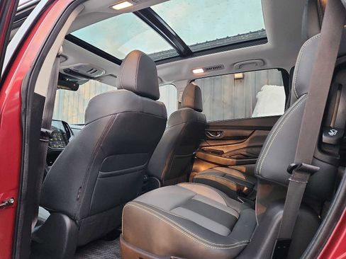 Used 2023 Subaru Ascent Onyx Edition image 10