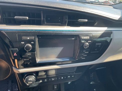 Used 2014 Toyota Corolla LE FWD image 15