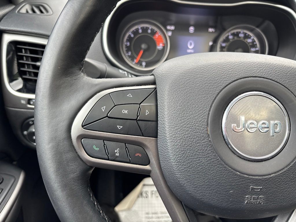 Used 2019 Jeep Cherokee Limited w/ Technology Group AWD/4WD image 26