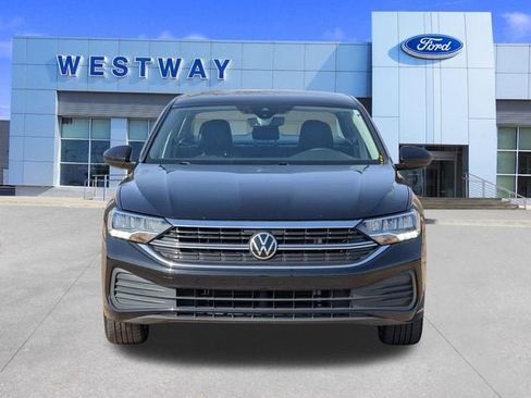 Used 2022 Volkswagen Jetta SE image 6