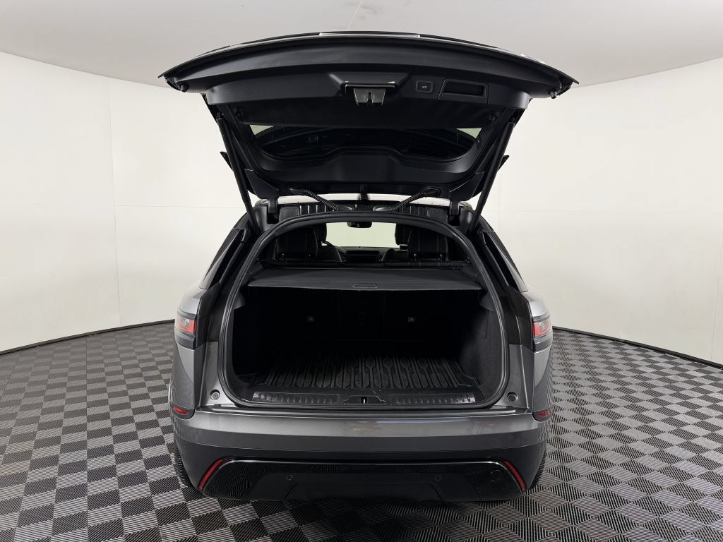 Used 2019 Land Rover Range Rover Velar S AWD/4WD image 11