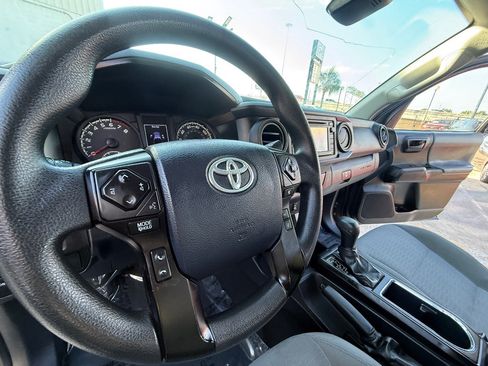 Used 2018 Toyota Tacoma SR AWD/4WD image 27