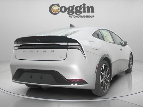 New 2026 Toyota Prius Plug-In Hybrid image 17