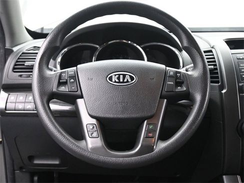 Used 2013 Kia Sorento LX w/ Convenience Pkg image 28