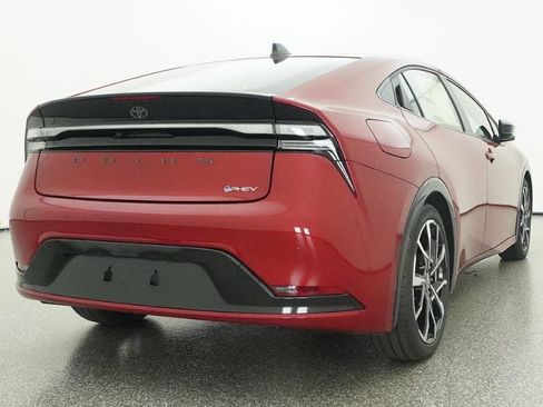 New 2026 Toyota Prius Plug-In Hybrid FWD image 16