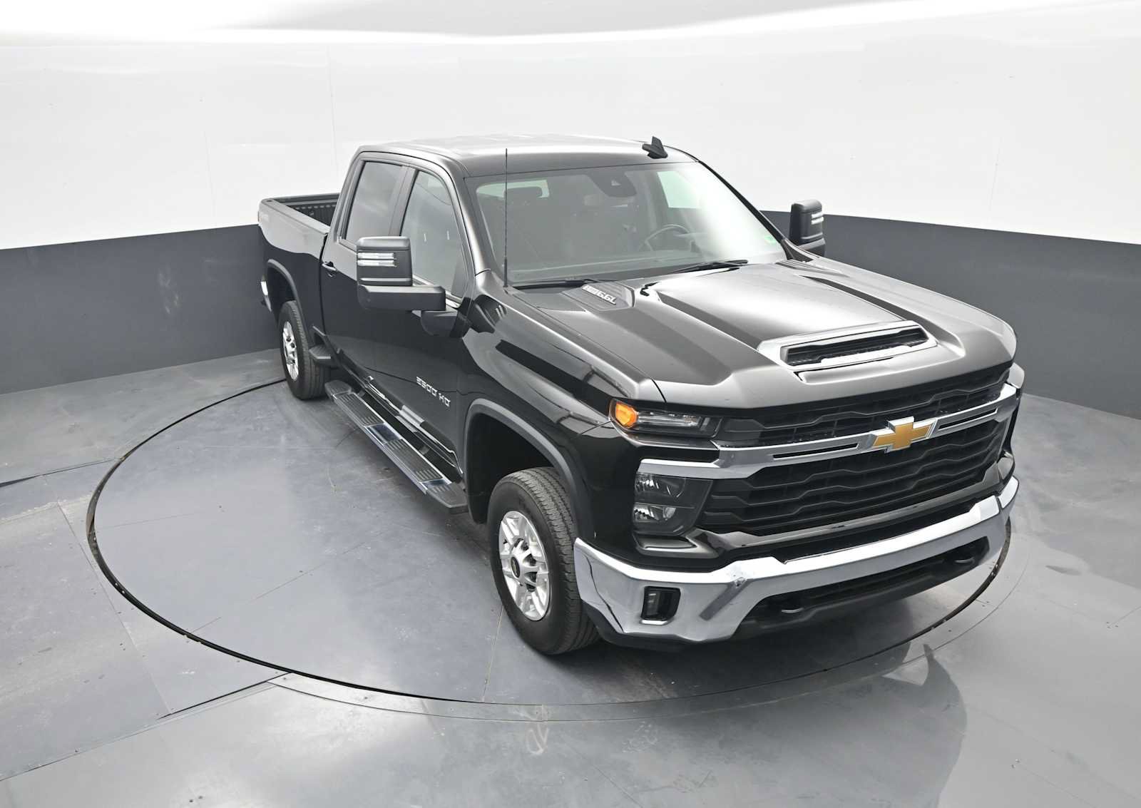 Used 2025 Chevrolet Silverado 2500 LT w/ Convenience Package AWD/4WD image 36