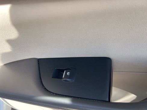 Used 2016 Lincoln MKX Reserve w/ Technology Package image 51